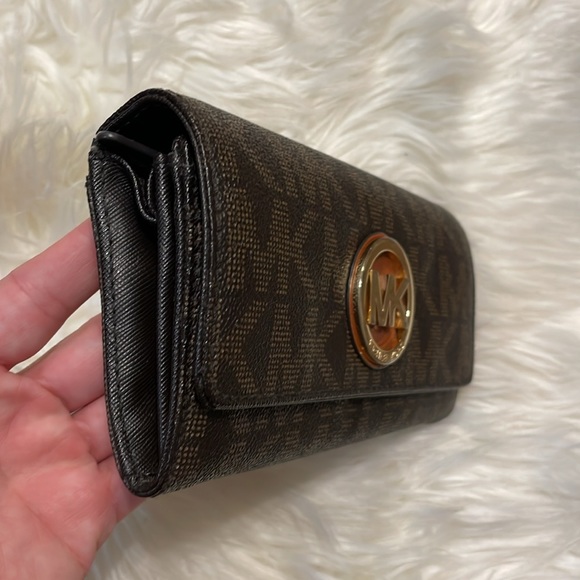 Michael kors purse and wallet set - Picture 15 of 16